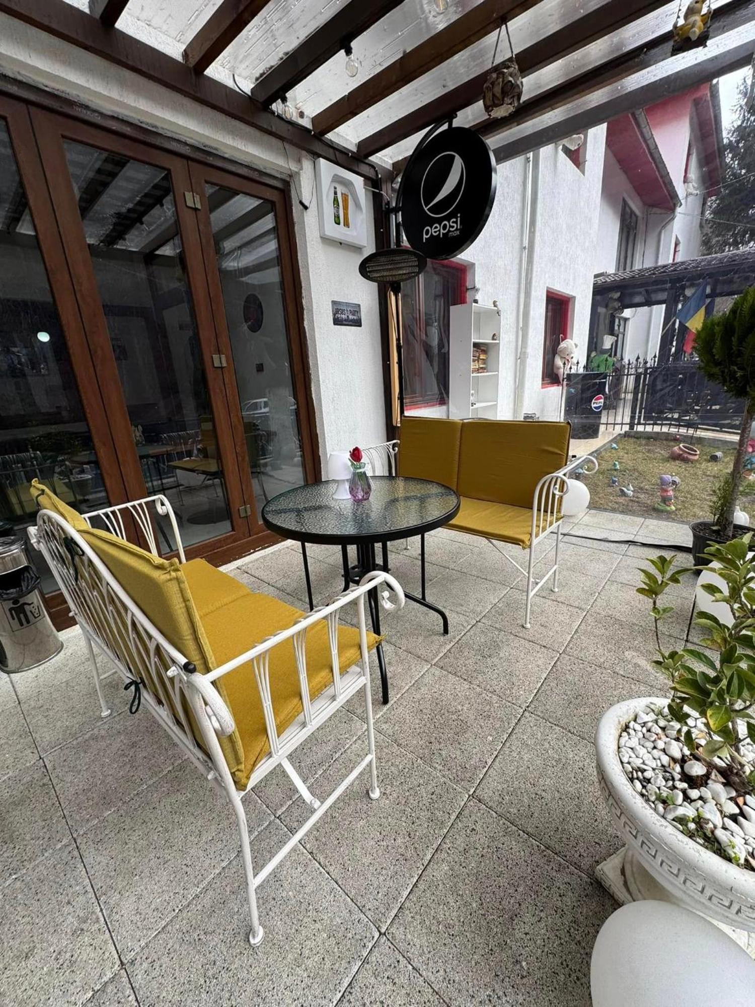 Hotel Galma Moroeni Ngoại thất bức ảnh